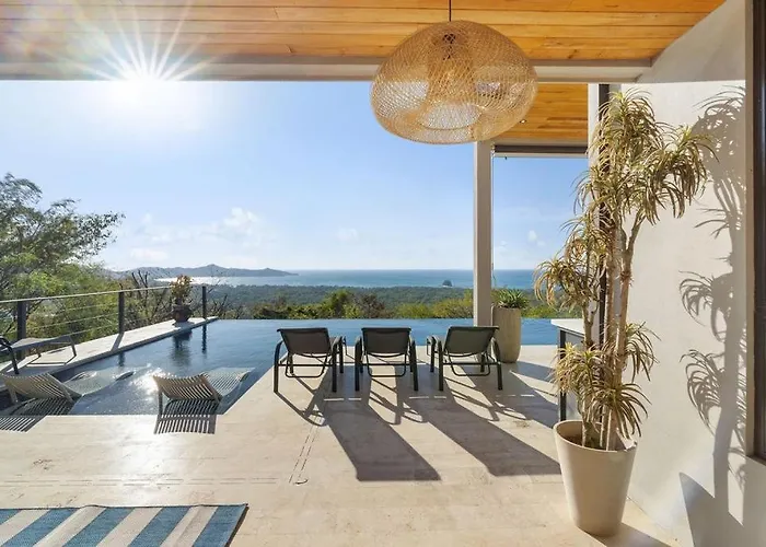 Sunset Infinity Pool & Private Ocean Views
